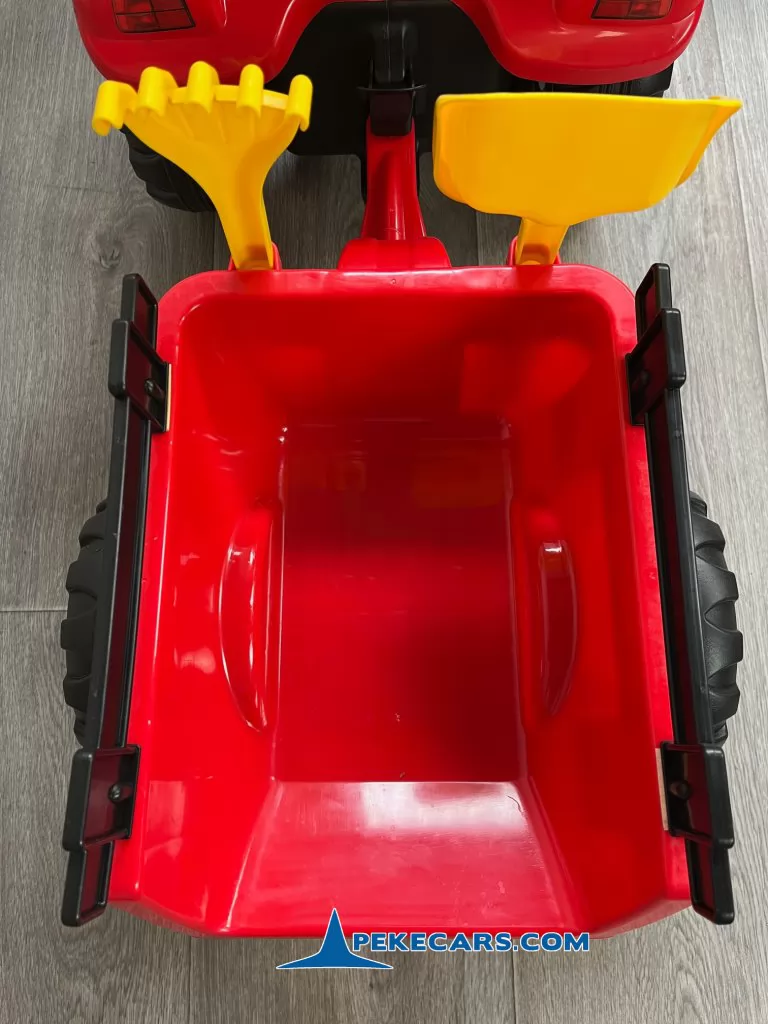 TRACTOR A PEDALES CON REMOLQUE ROJO - Imagen 15