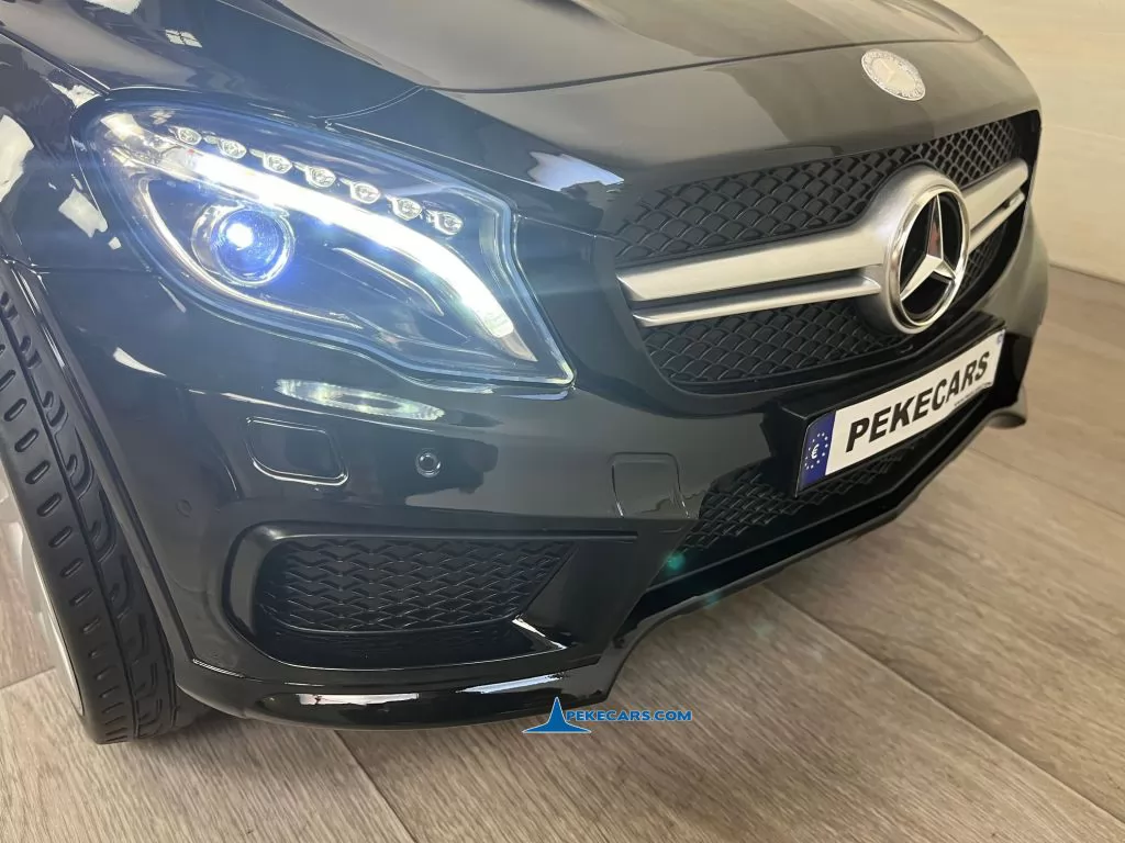 MERCEDES BENZ GLA45 NEGRO METALIZADO - Imagen 10