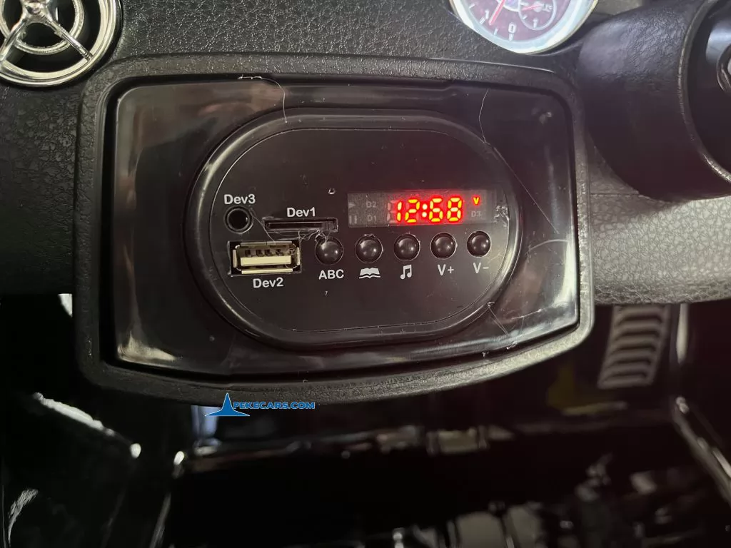 MERCEDES BENZ GLA45 NEGRO METALIZADO - Imagen 5