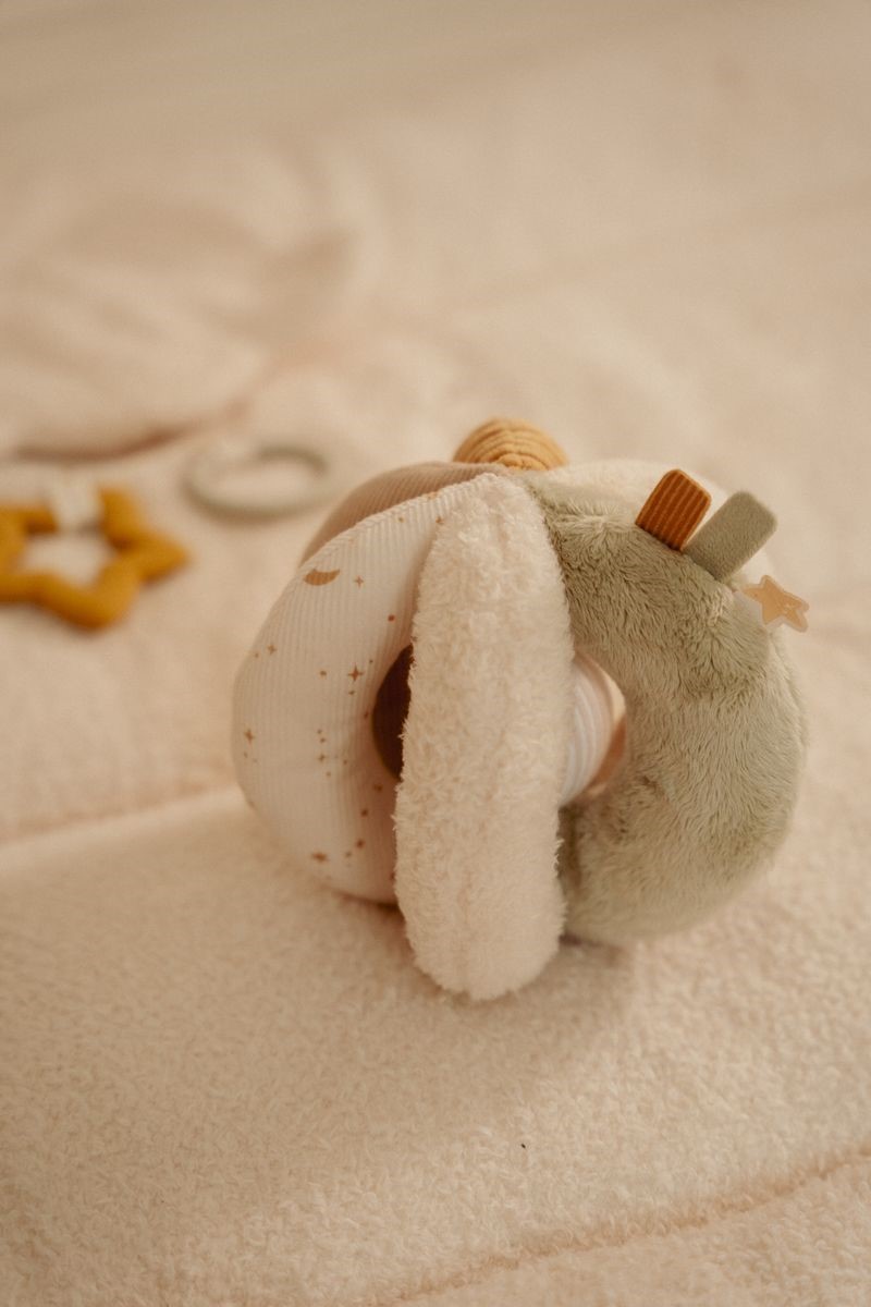 PELOTA MONTESSORI NEWBORN NATURALS LITTLE DUTCH - Imagen 2