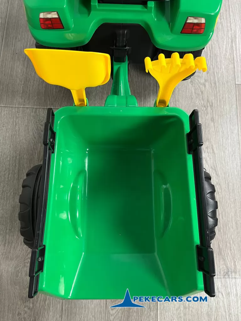 TRACTOR A PEDALES CON REMOLQUE VERDE - Imagen 3