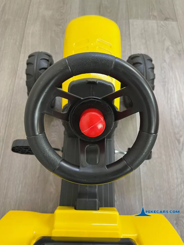TRACTOR A PEDALES CON REMOLQUE AMARILLO - Imagen 3