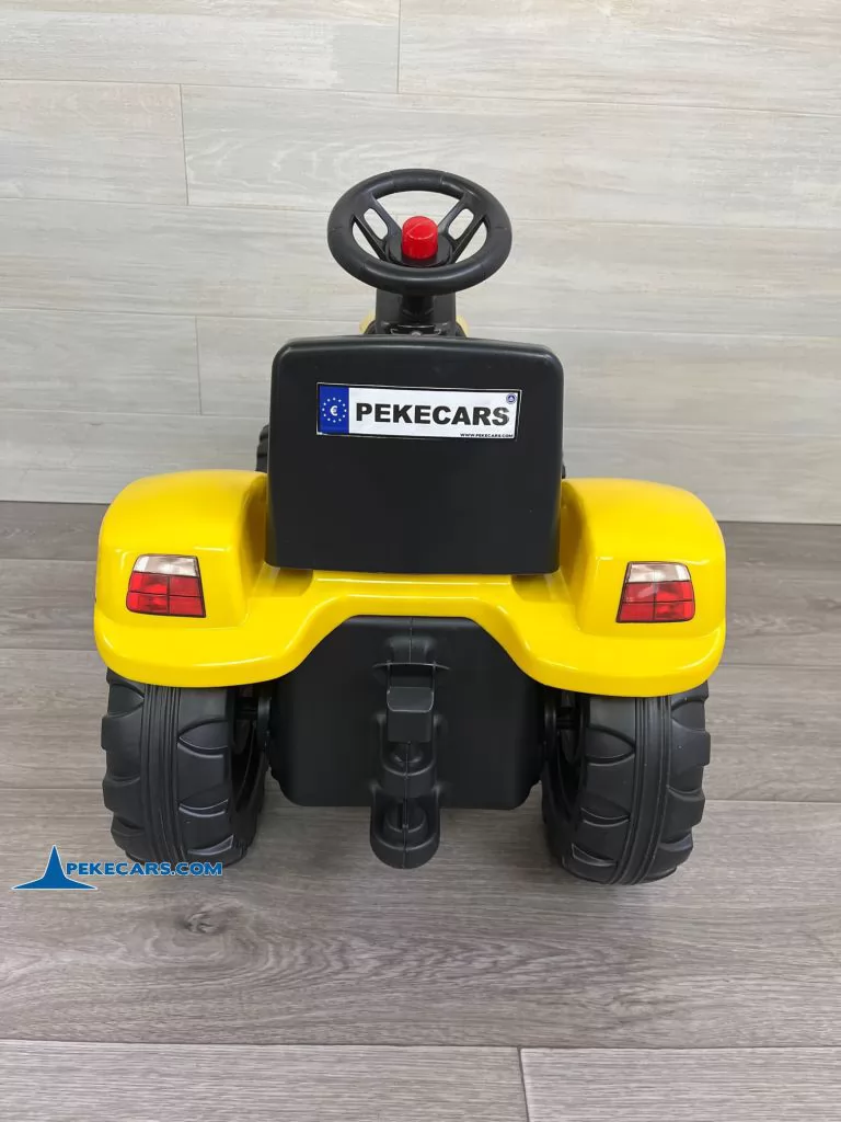 TRACTOR A PEDALES CON REMOLQUE AMARILLO - Imagen 10