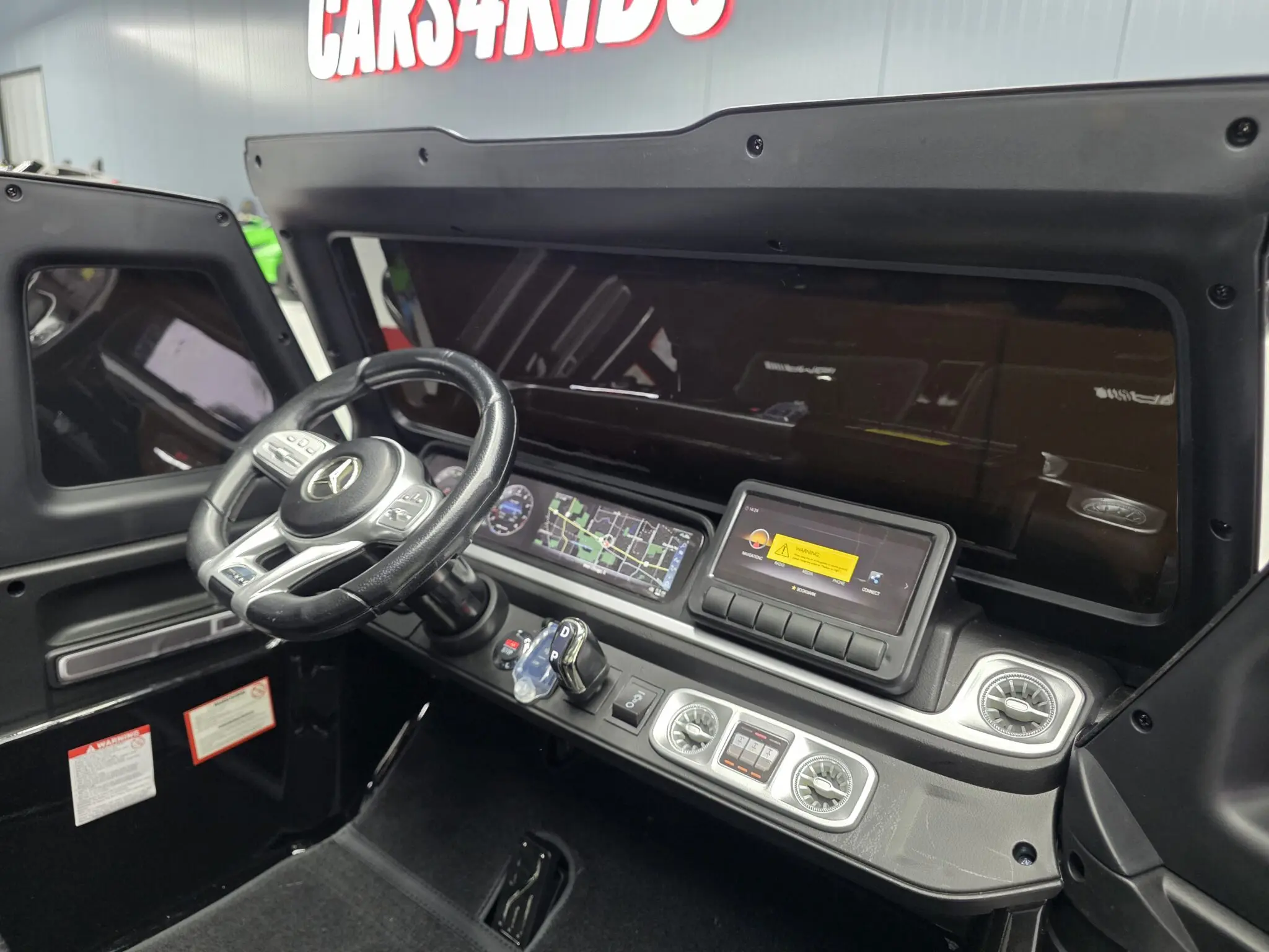MERCEDES BENZ G63 24V METALLIC BLACK - Imagen 10