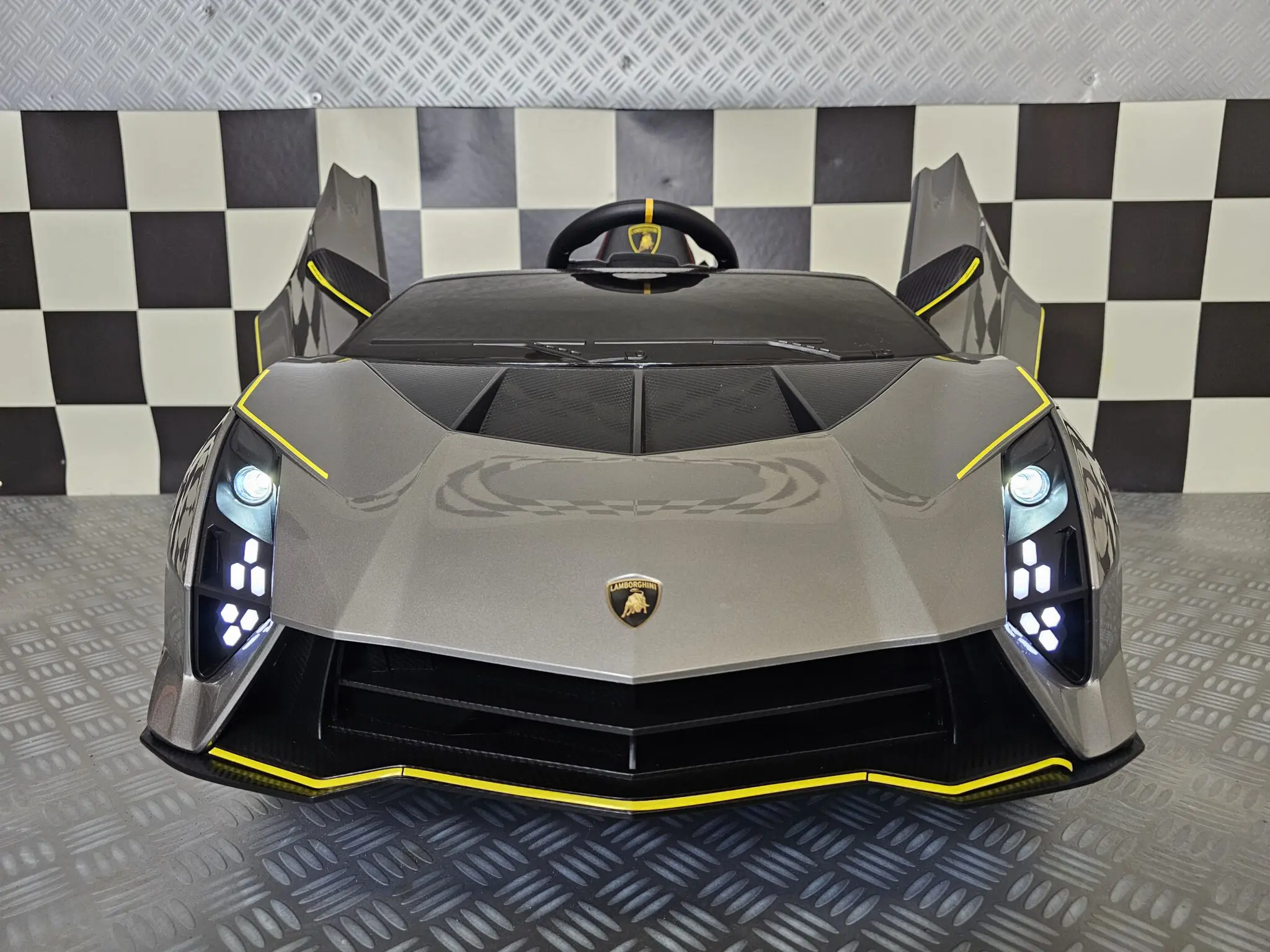 LAMBORGHINI AUTENTICA METALLIC GREY - Imagen 3